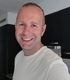 荷兰婚恋网男士图片