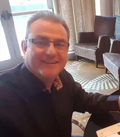 美国婚恋网男士图片