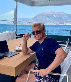 英国婚恋网男士图片