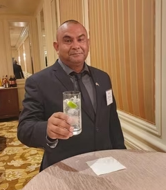 美国婚恋网男士图片